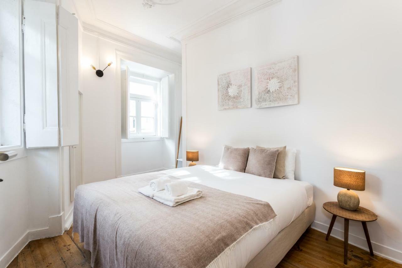 Alfama Tale Four-Bedroom Apartment W/ River View - By Lu Holidays Lisboa Extérieur photo