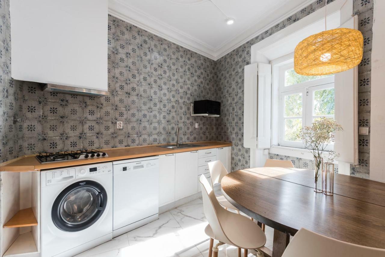 Alfama Tale Four-Bedroom Apartment W/ River View - By Lu Holidays Lisboa Extérieur photo